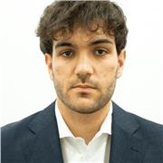 studente universitario di economia e commercio offre lezioni di matematica